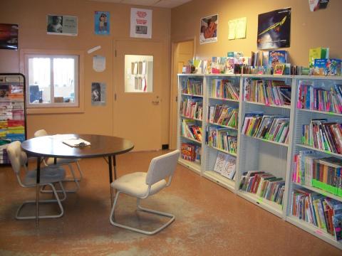 Berlin NH library and resource room