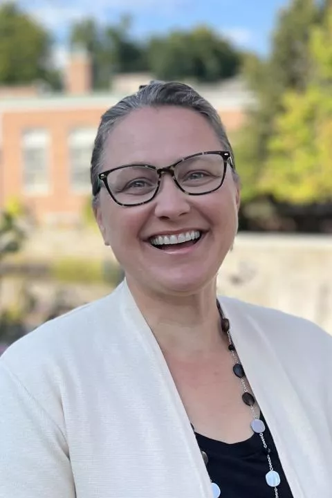 Heidi Cloutier